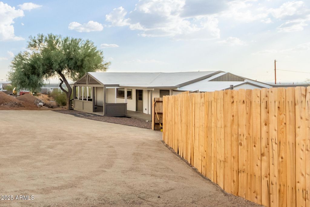 Photo of 5260 N Ironwood Drive, Apache Junction, AZ 85120 (MLS # 6928570)