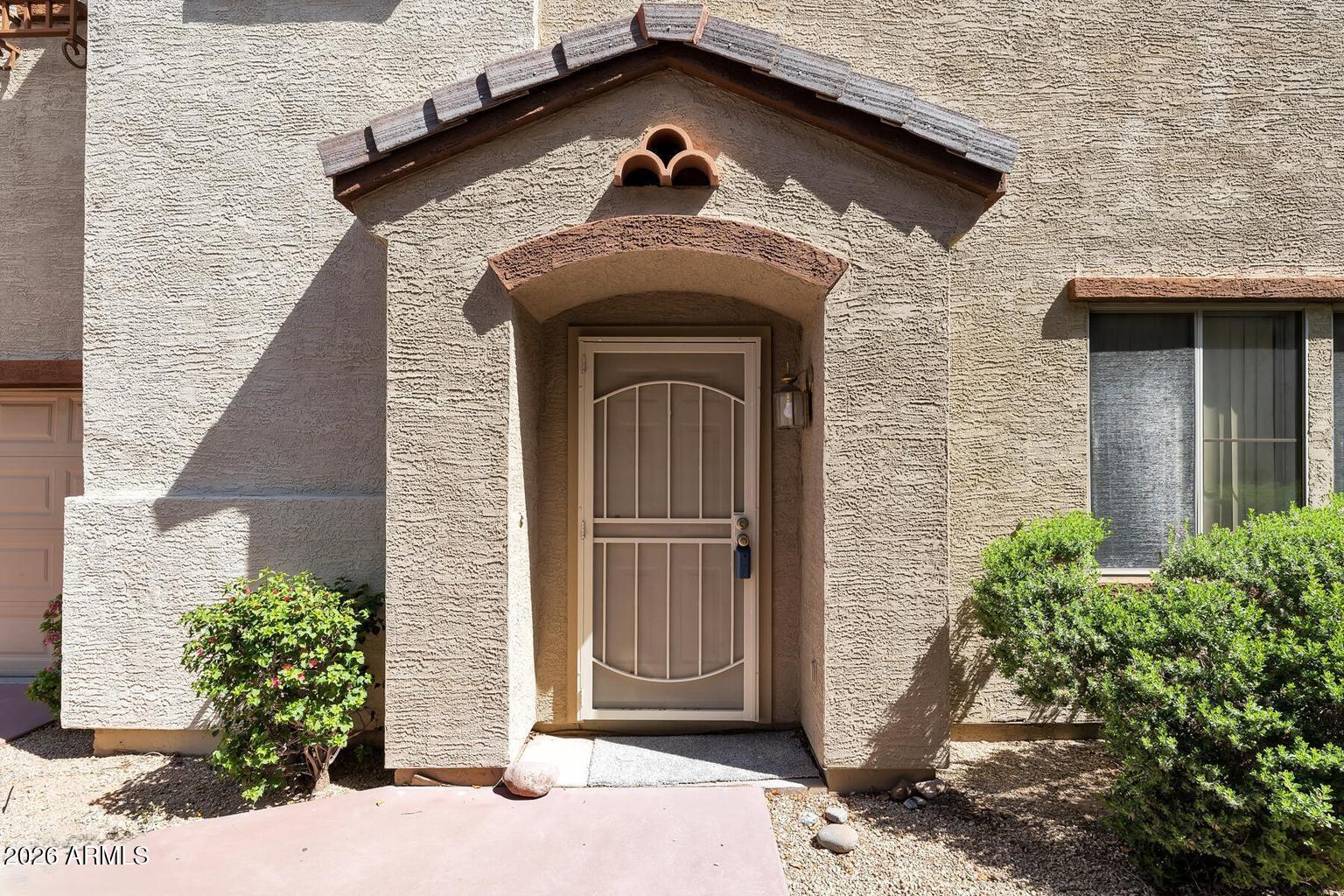 3038 W SANDS Drive