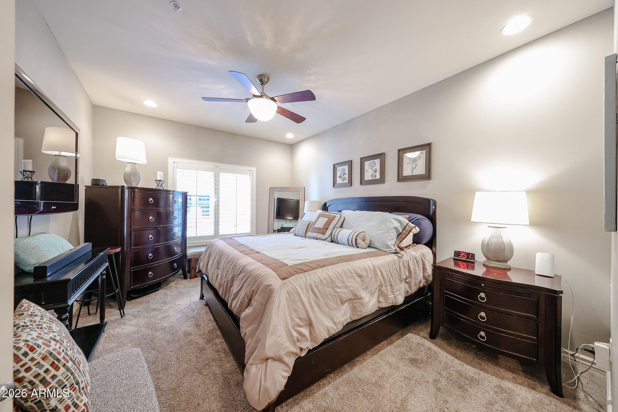 5350 E DEER VALLEY Drive 1272