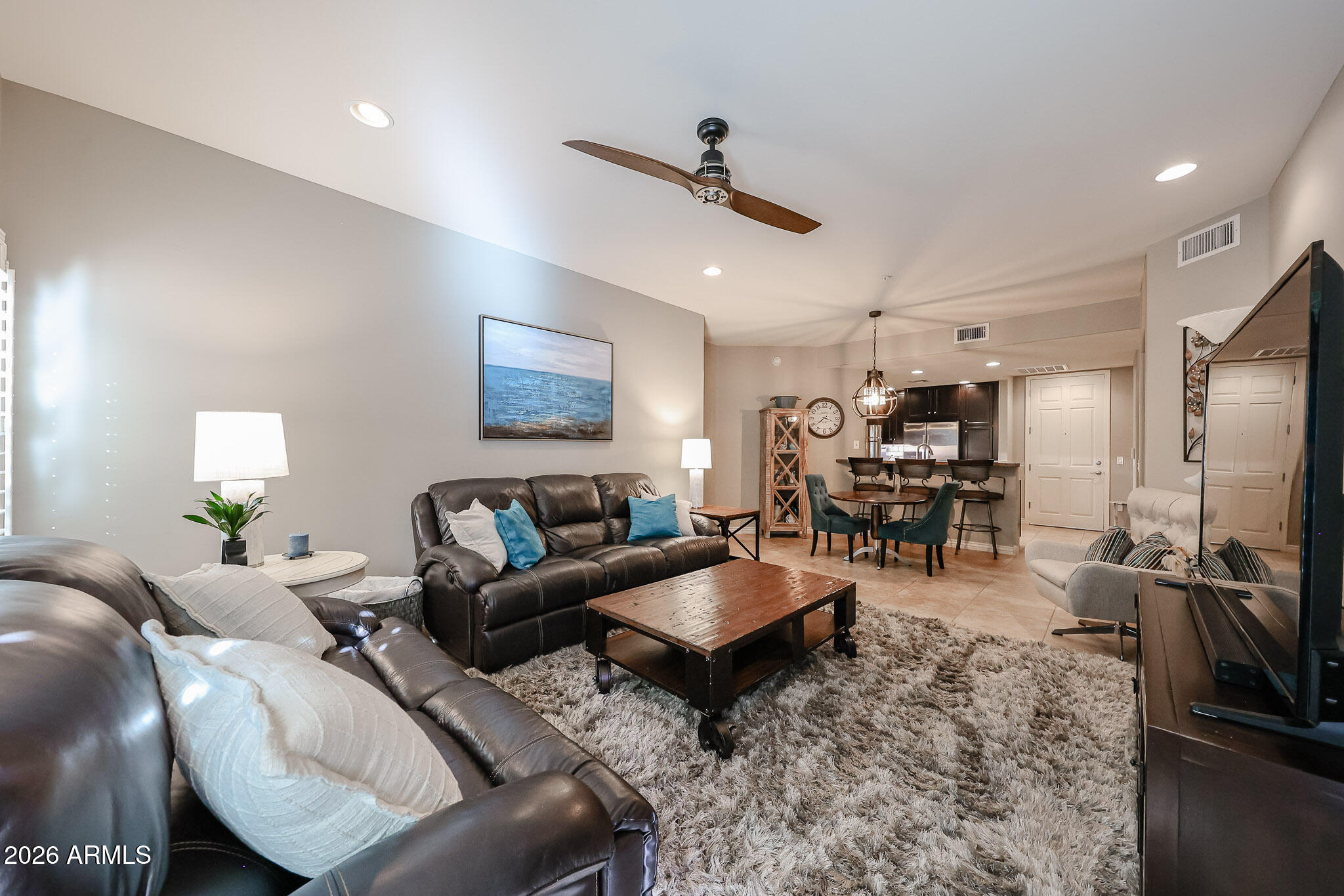 5350 E DEER VALLEY Drive 1272