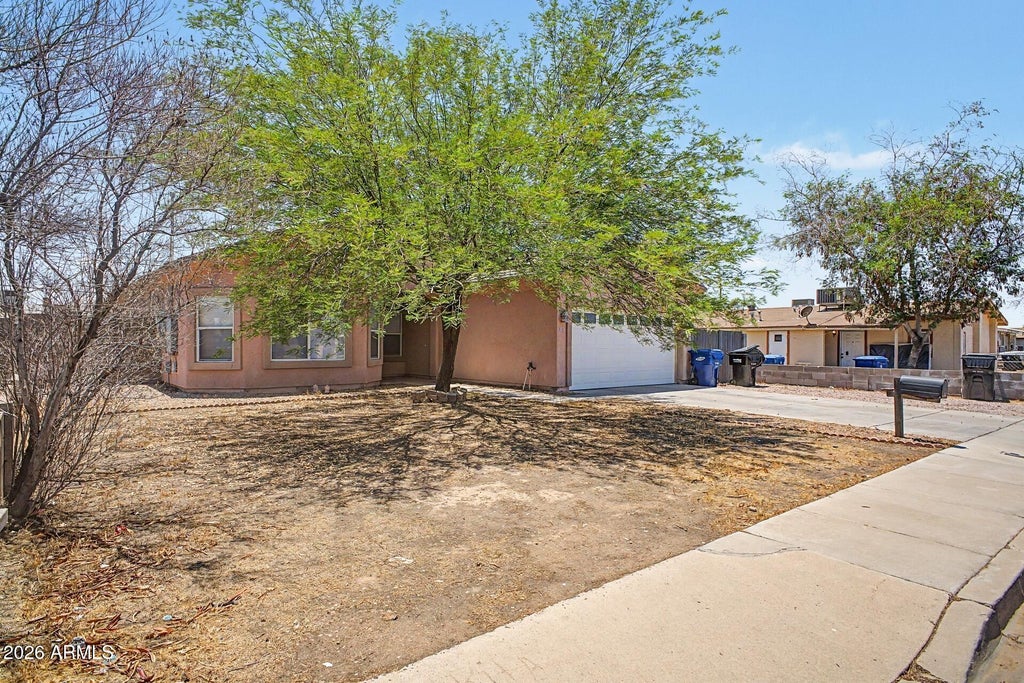 Photo of 109 E Madden Drive, Avondale, AZ 85323 (MLS # 7056912)