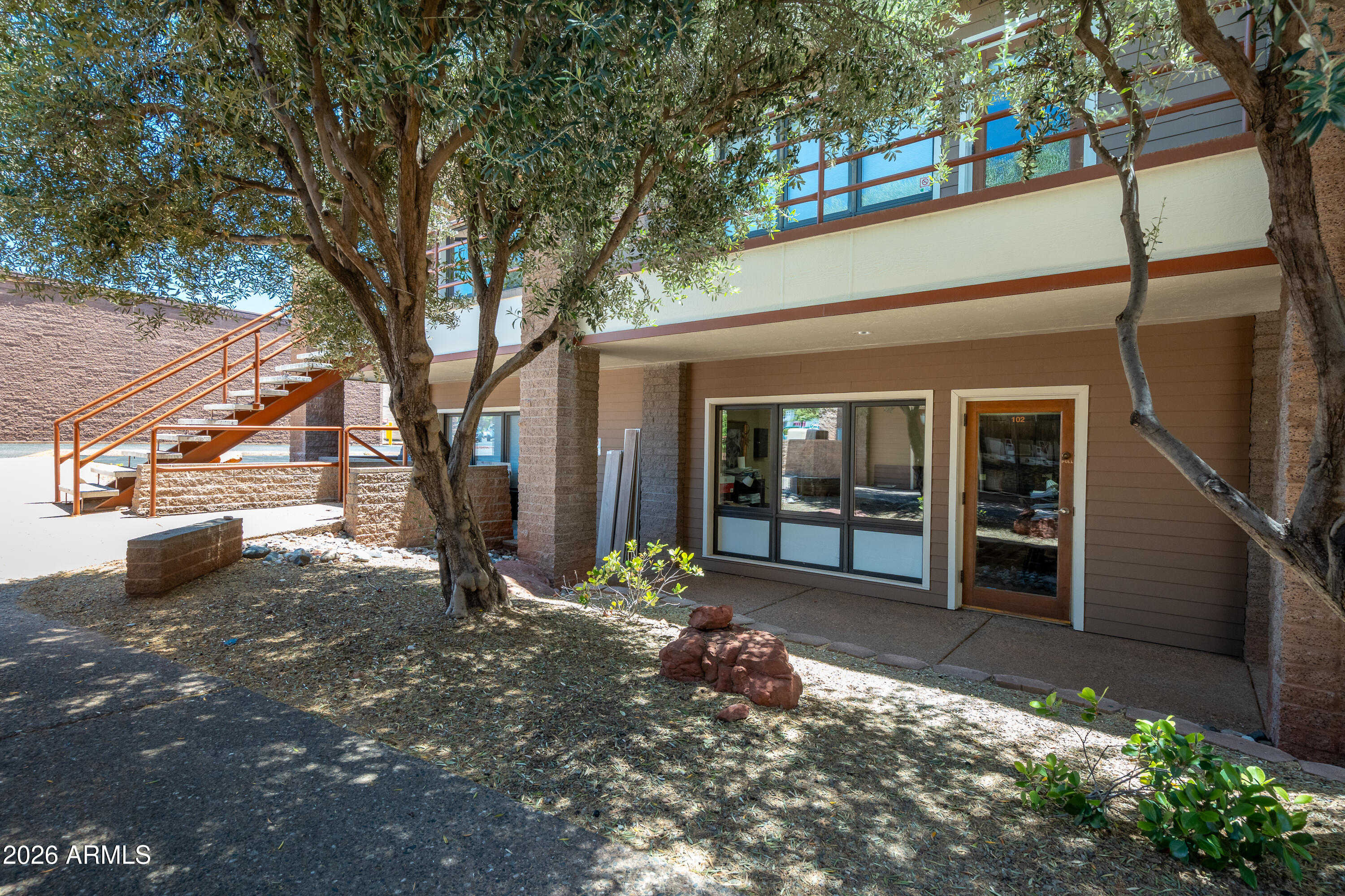 2155 W STATE ROUTE 89A -- 101/102