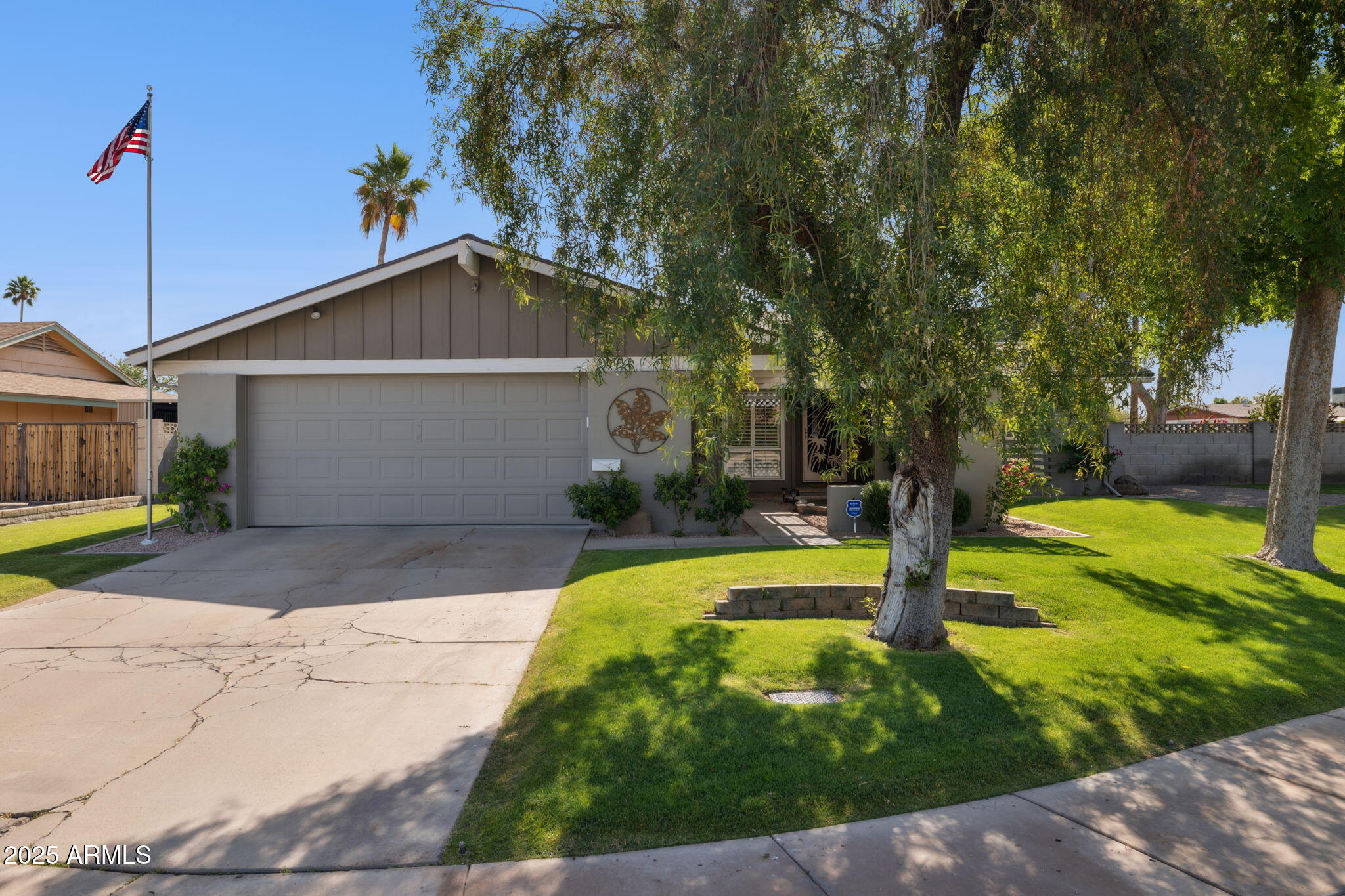 4711 S LOS FELIZ Drive