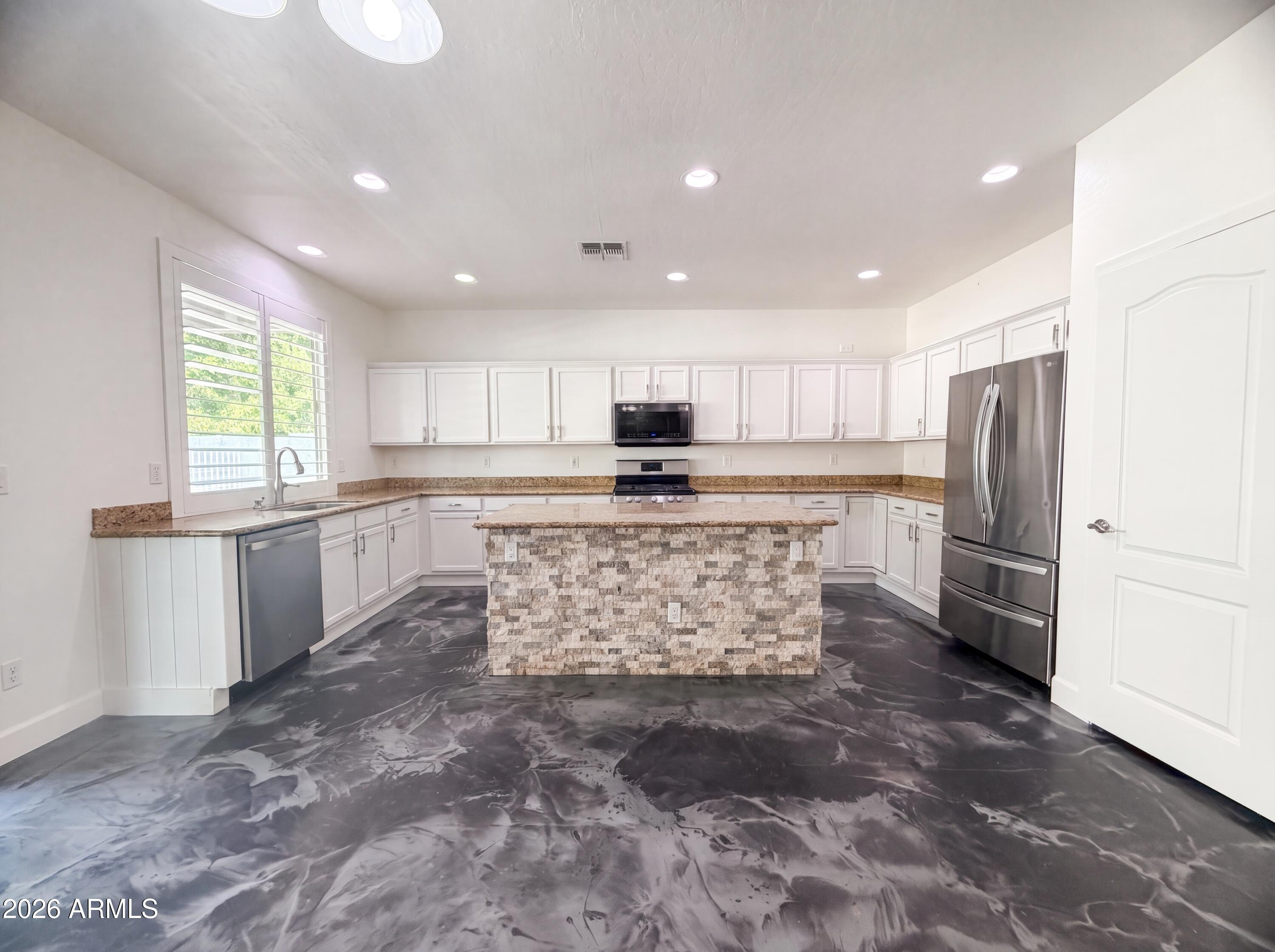 2463 S BRISTOL --