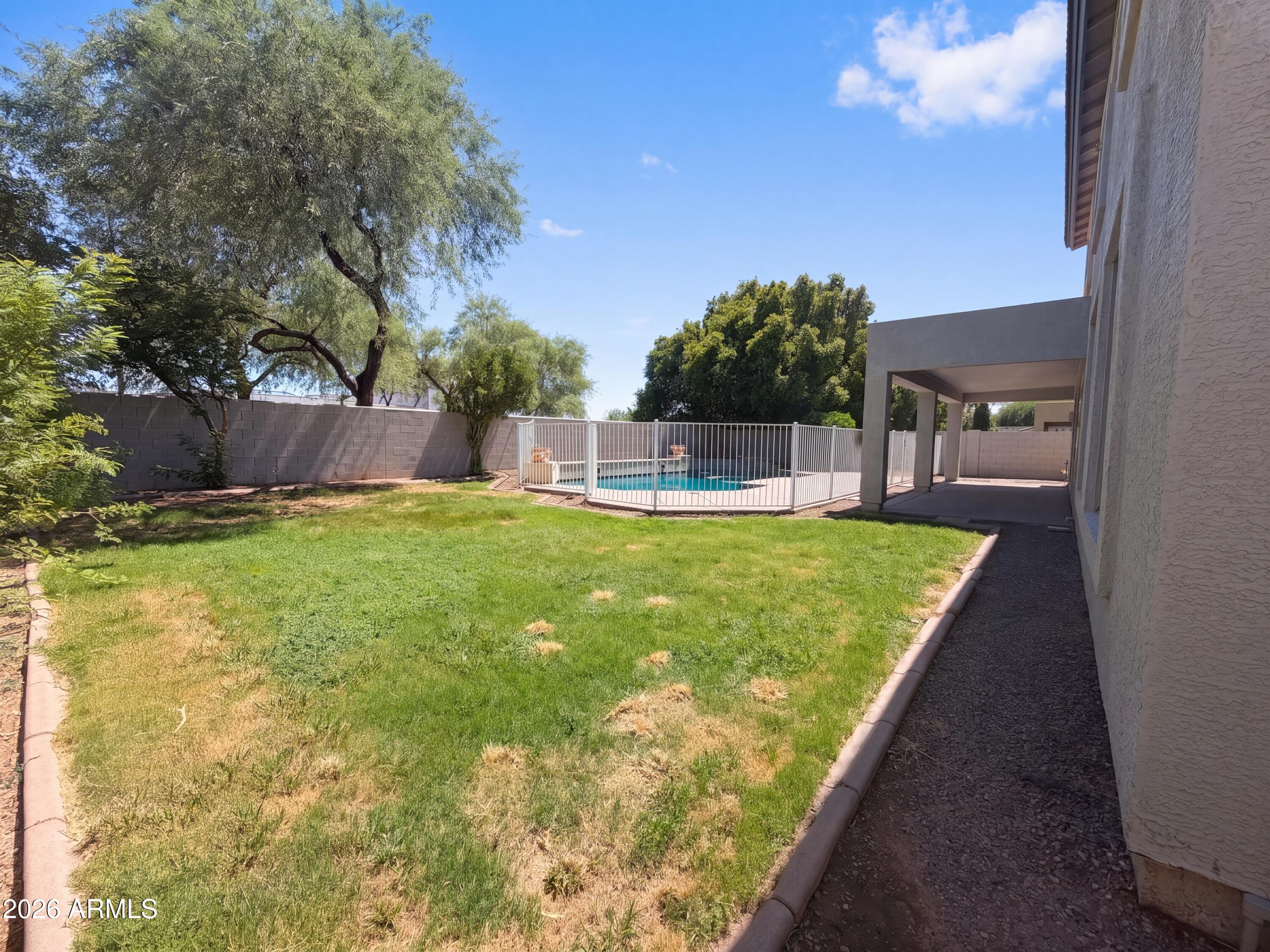 2463 S BRISTOL --