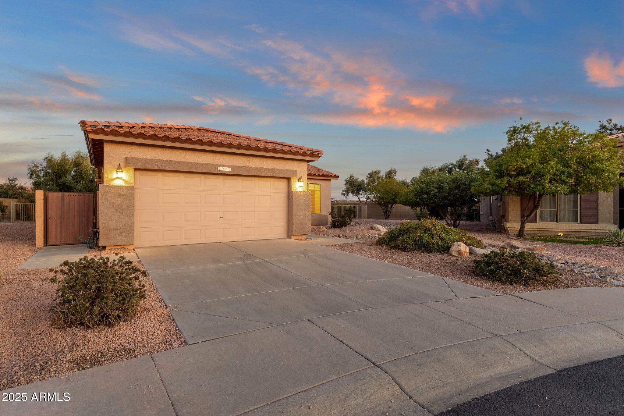 4937 S PEACH WILLOW Lane