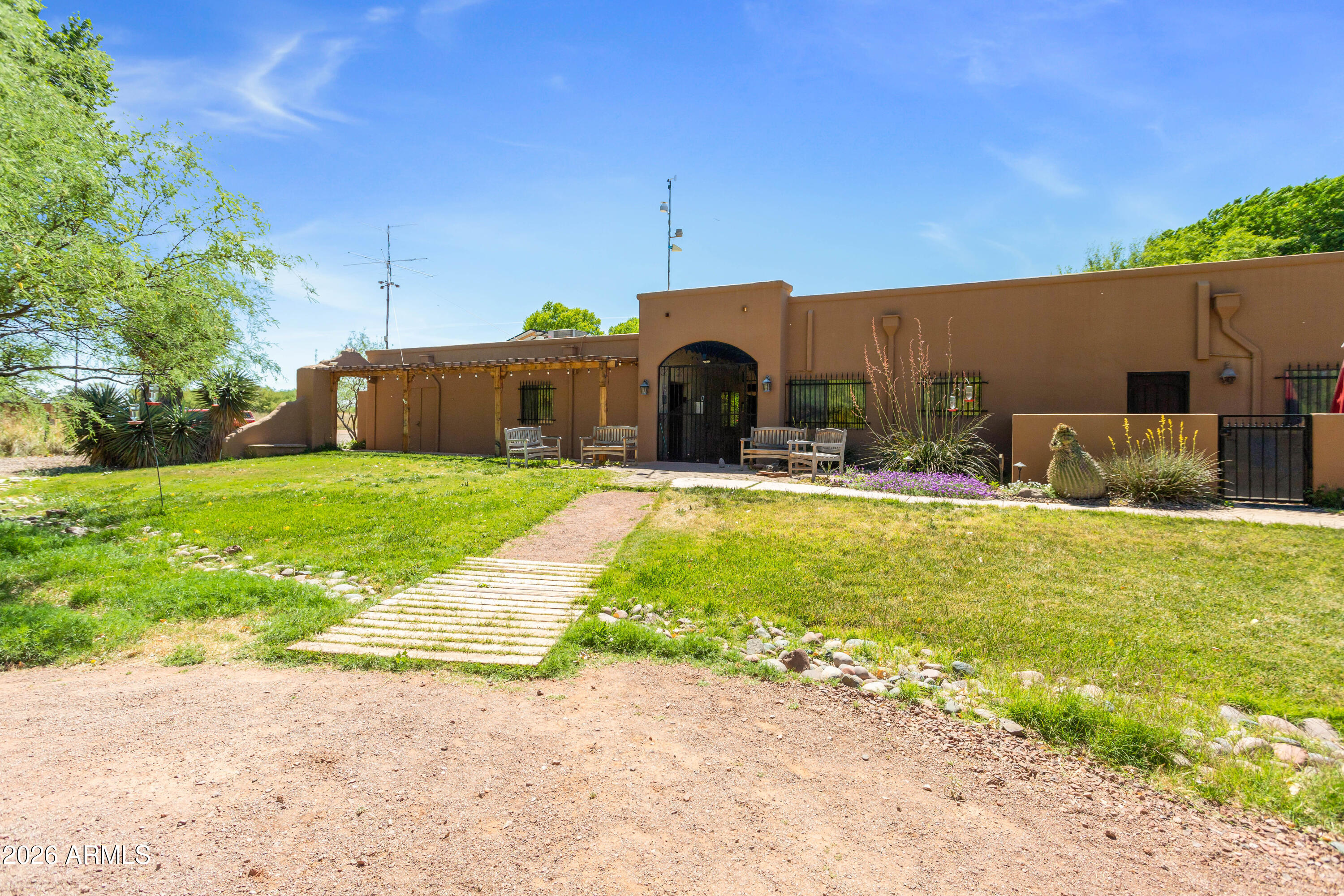 PCL A PER R/S BK 32, PAGE 51 AKA A POR OF NENENE SEC 28-23-22 5. 580 AC - Residential