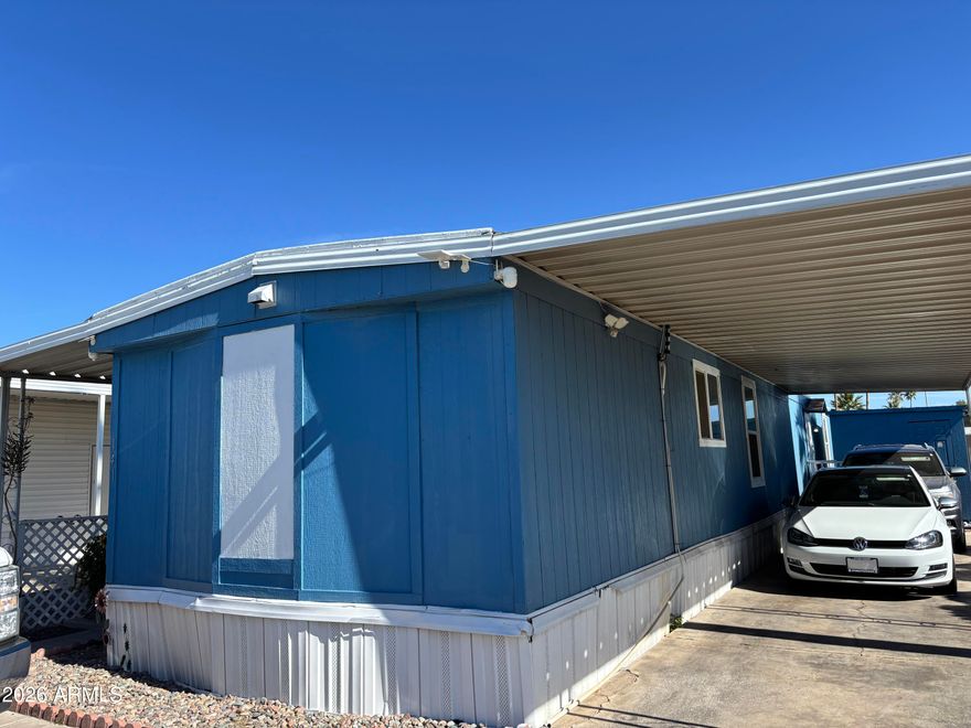 FINANCING WITH LOW LOW LOW DOWNPAYMENT. ALL AGES COMMUNITY! Manufactured home with 2 completely remodeled bedrooms, amazing kitchen, spacious living room, 2 updated bathrooms. Move in ready!!!