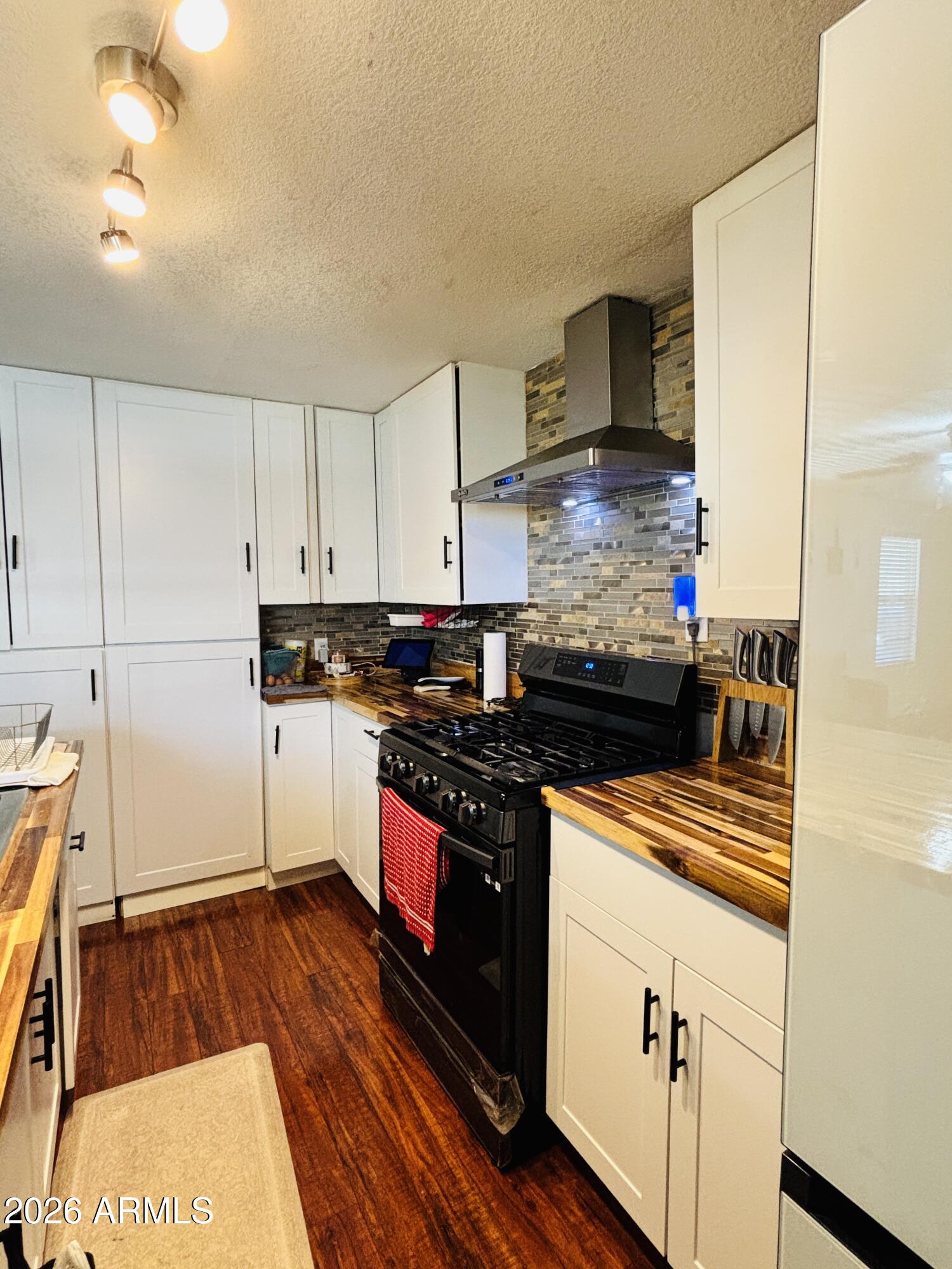 ORANGE GROVES ESTATES - Residential