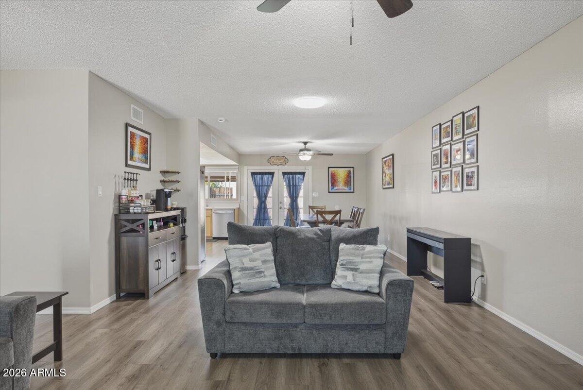 2132 E MINTON Drive