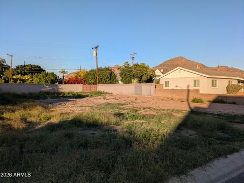 4512 E TURNEY Avenue 129 Phoenix AZ 85018