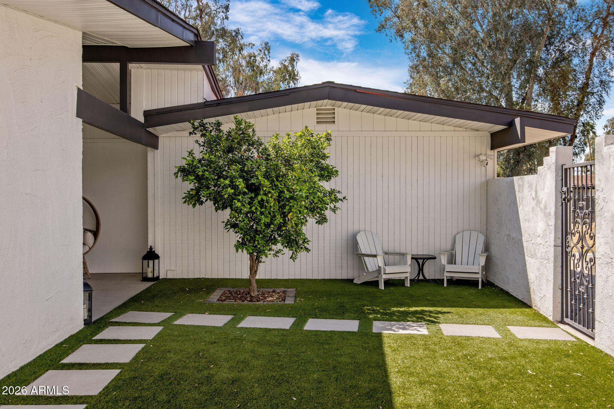 517 W Coral Gables Drive