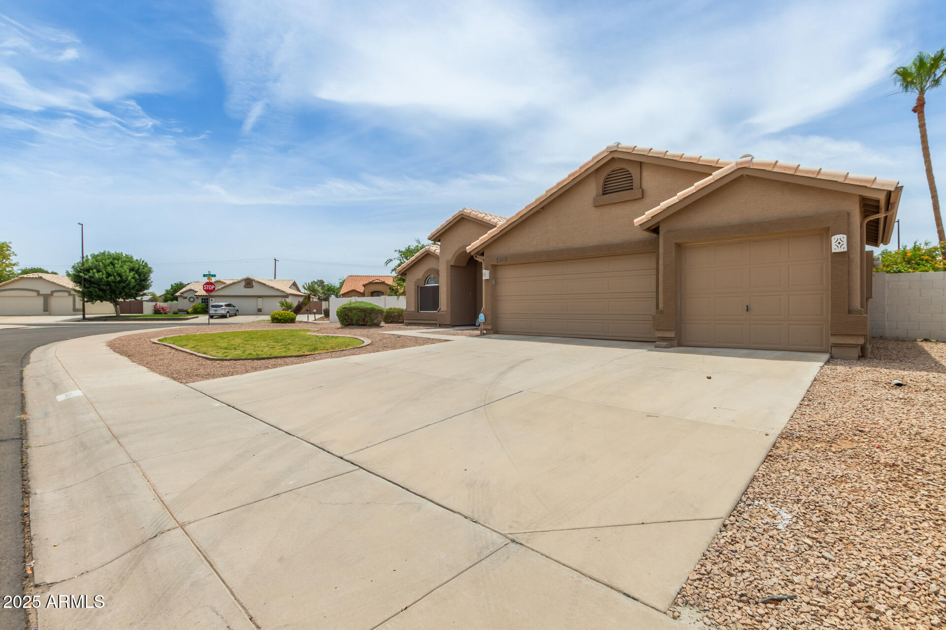 2189 E RANCH Court