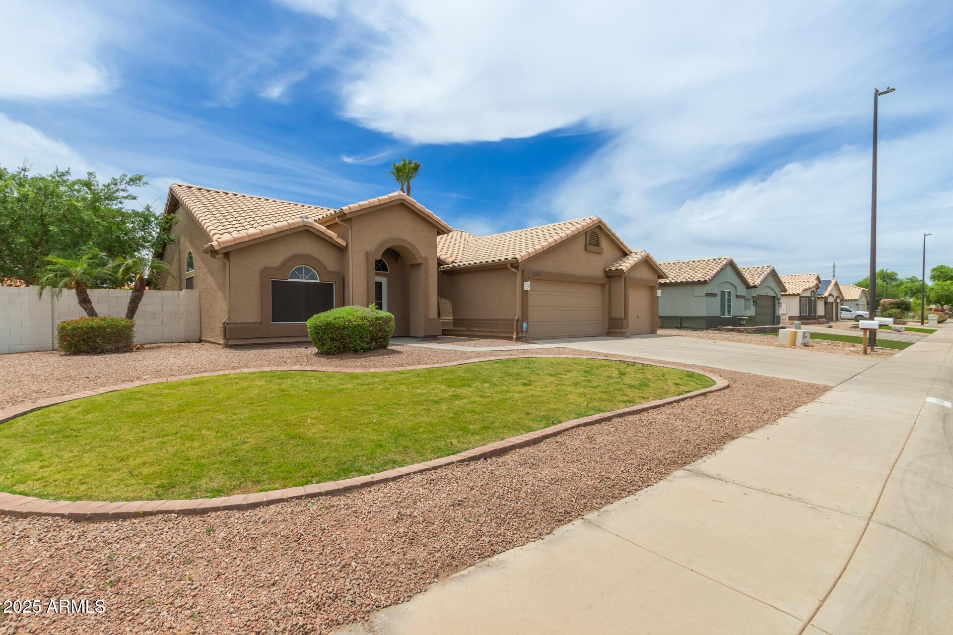 2189 E RANCH Court