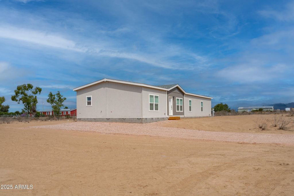 Photo of 5622 N 383rd Lane, Tonopah, AZ 85354 (MLS # 6916291)