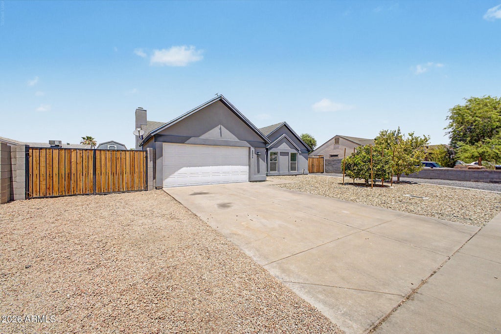 Photo of 8556 W Charter Oak Road, Peoria, AZ 85381 (MLS # 7052869)