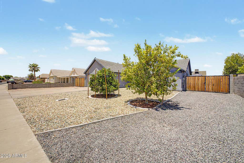 Photo of 8556 W Charter Oak Road, Peoria, AZ 85381 (MLS # 7052869)