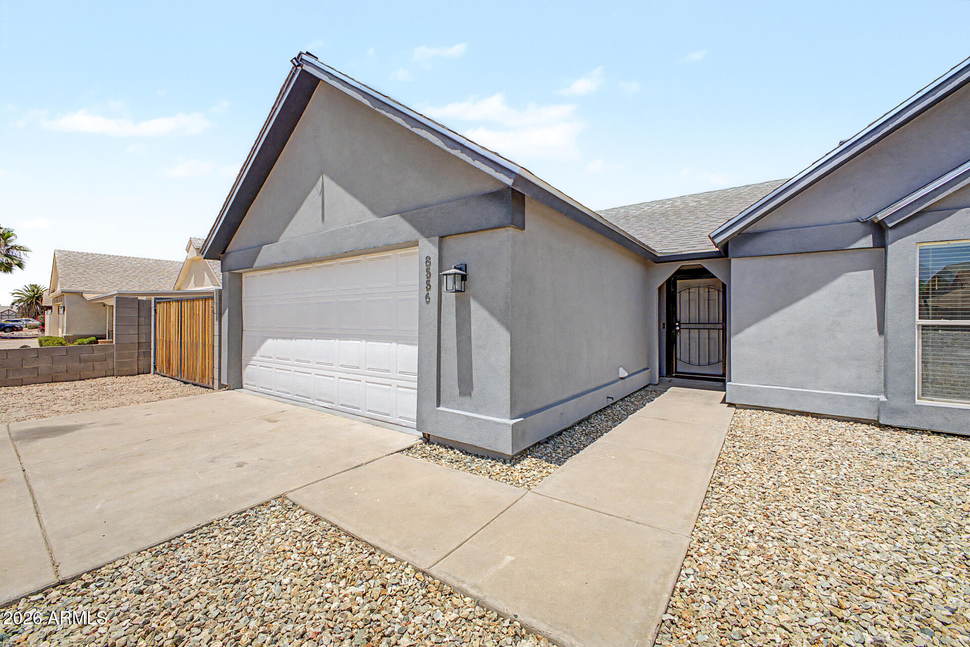 8556 W CHARTER OAK Road