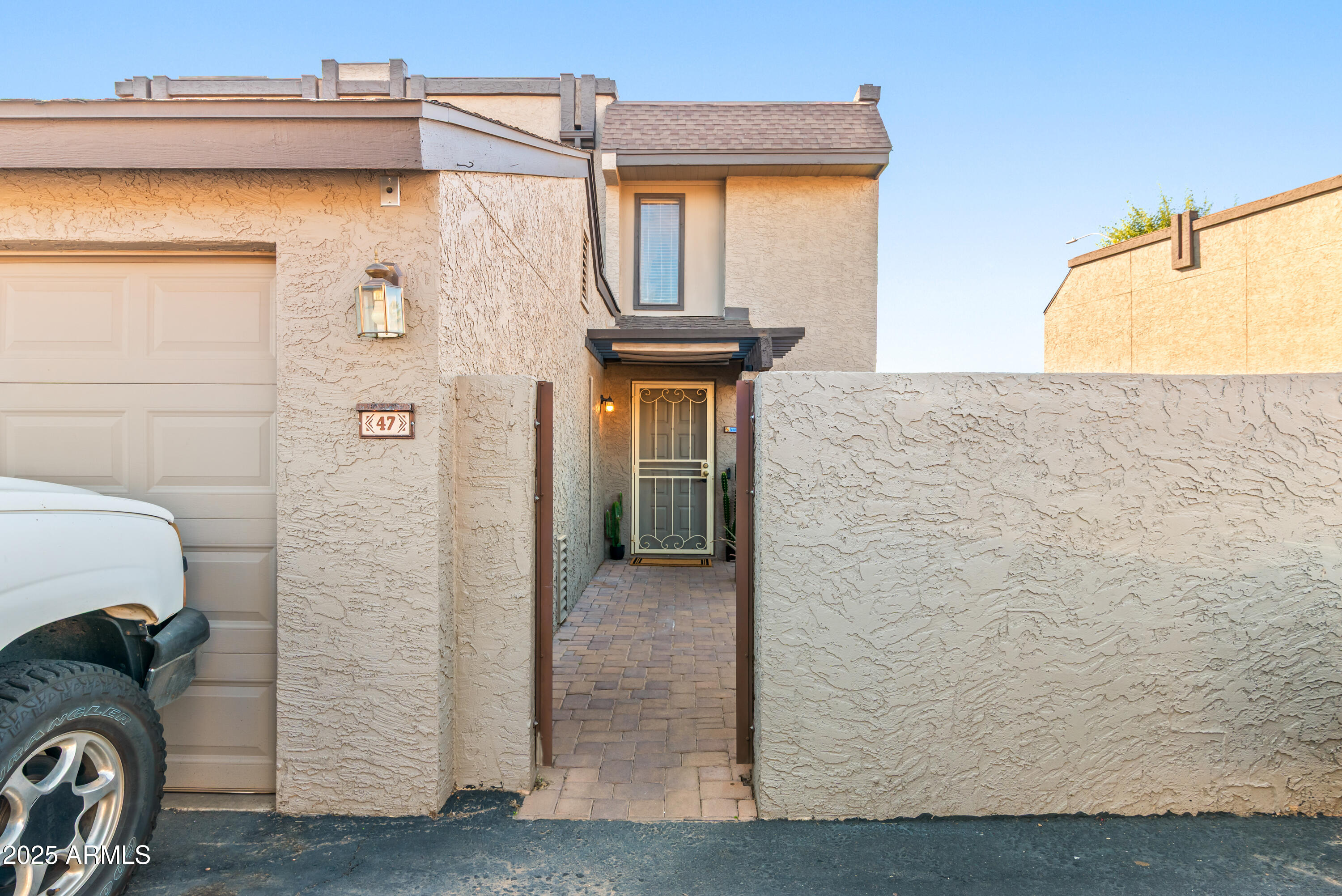 2338 W Lindner Avenue 47