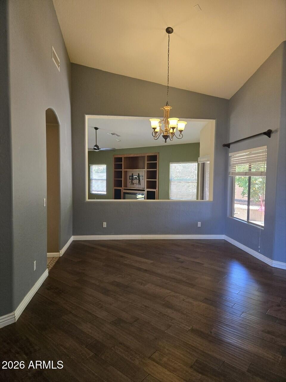 4335 E FOX Circle