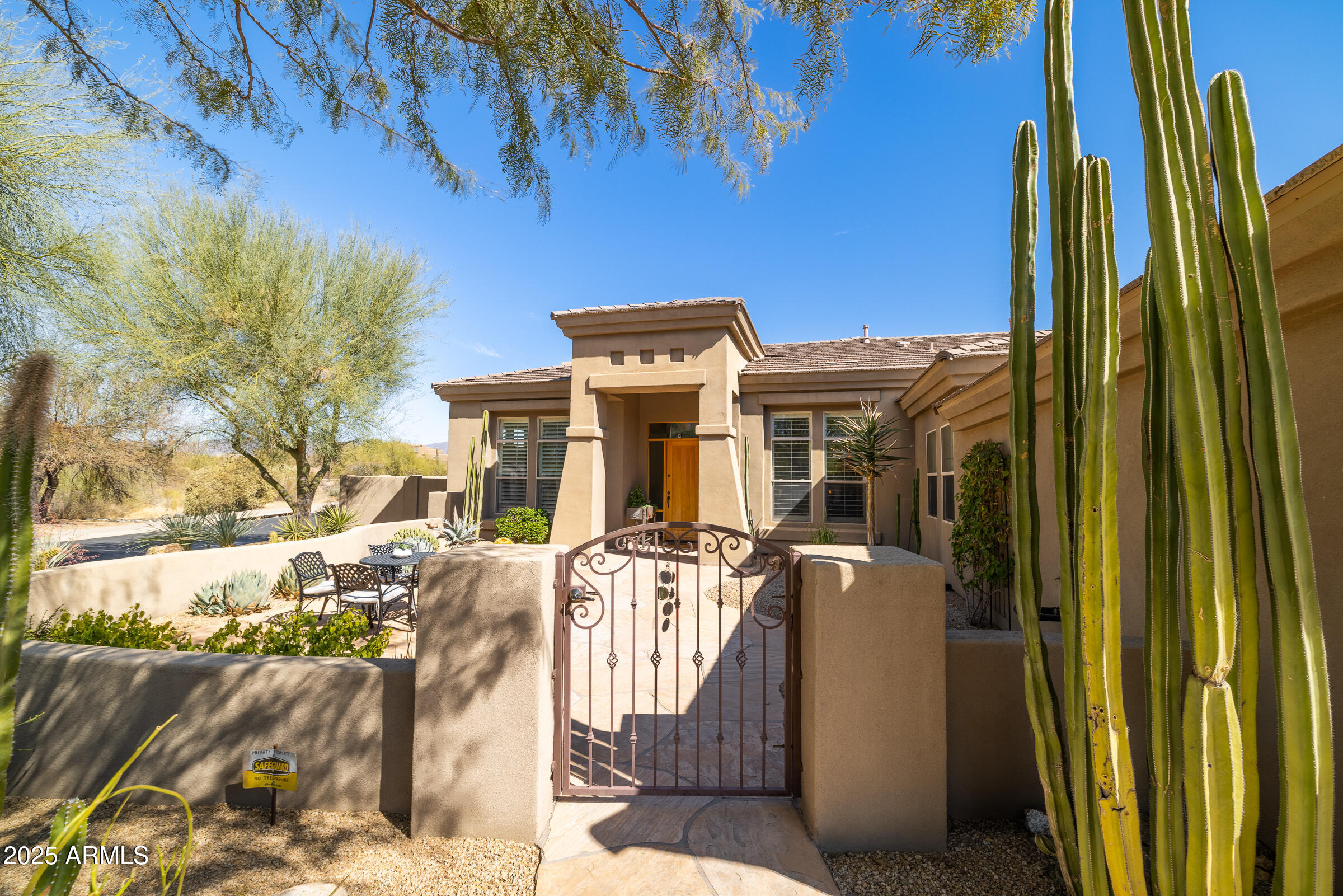 7739 E EVENING GLOW Drive