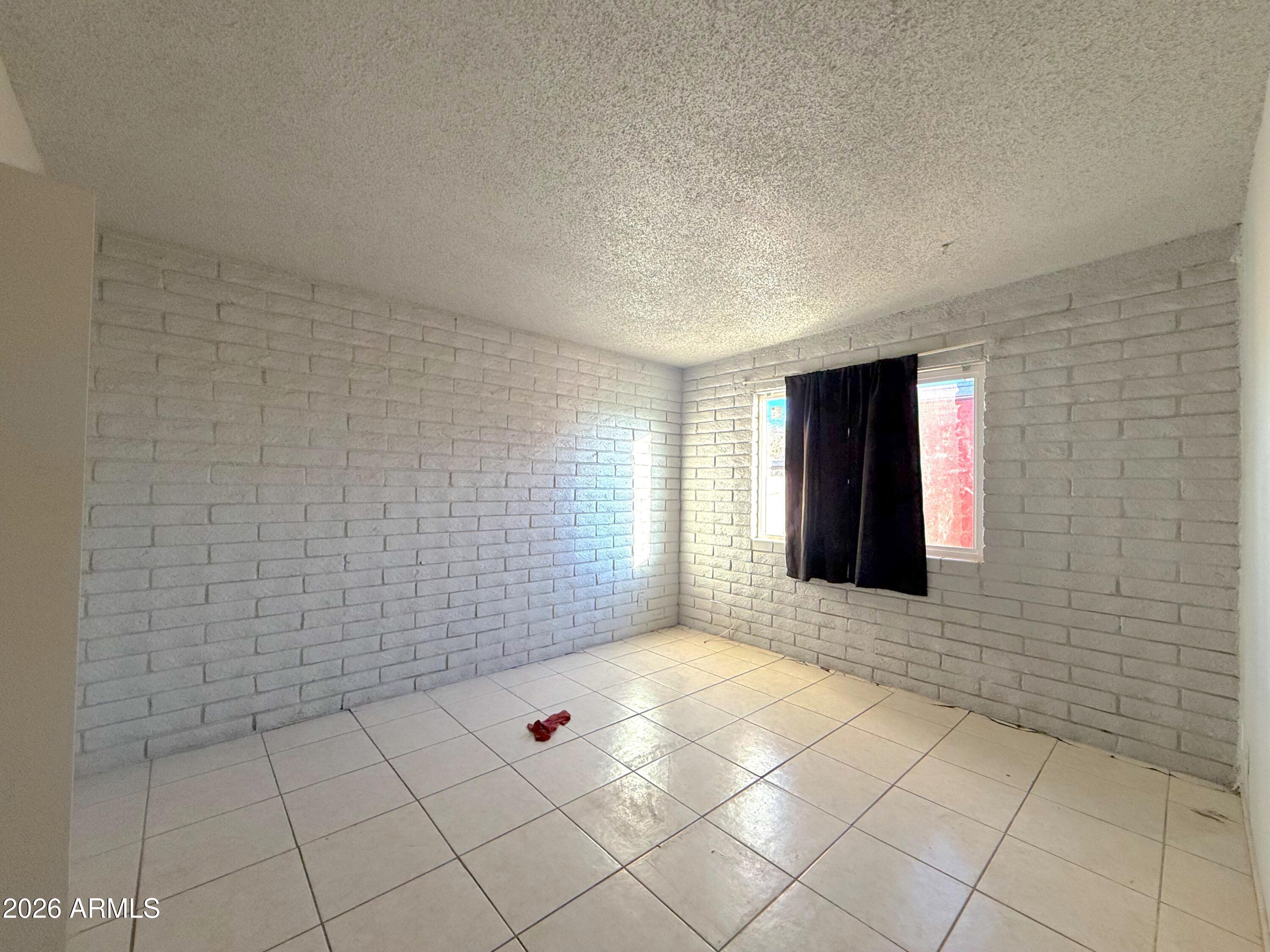 433 W Ray Road Apt C