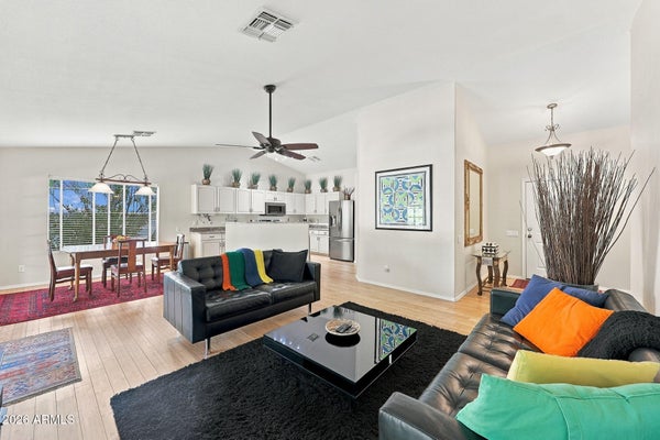3992 N 14TH ST, PHOENIX, AZ 85014 - Image 40e2a2bac0d4a5eb3b934bdf20e1cbf4/3665840833