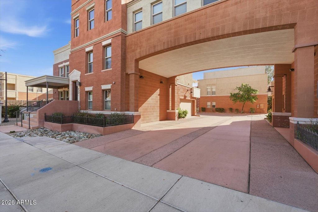 Photo of 637 S Roosevelt Street, Tempe, AZ 85281 (MLS # 6992494)