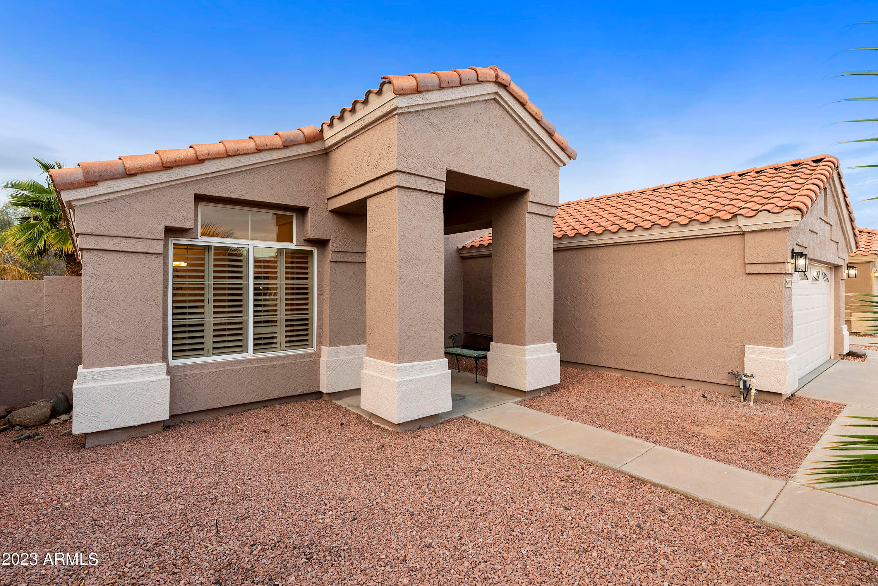 5174 W Kerry Lane