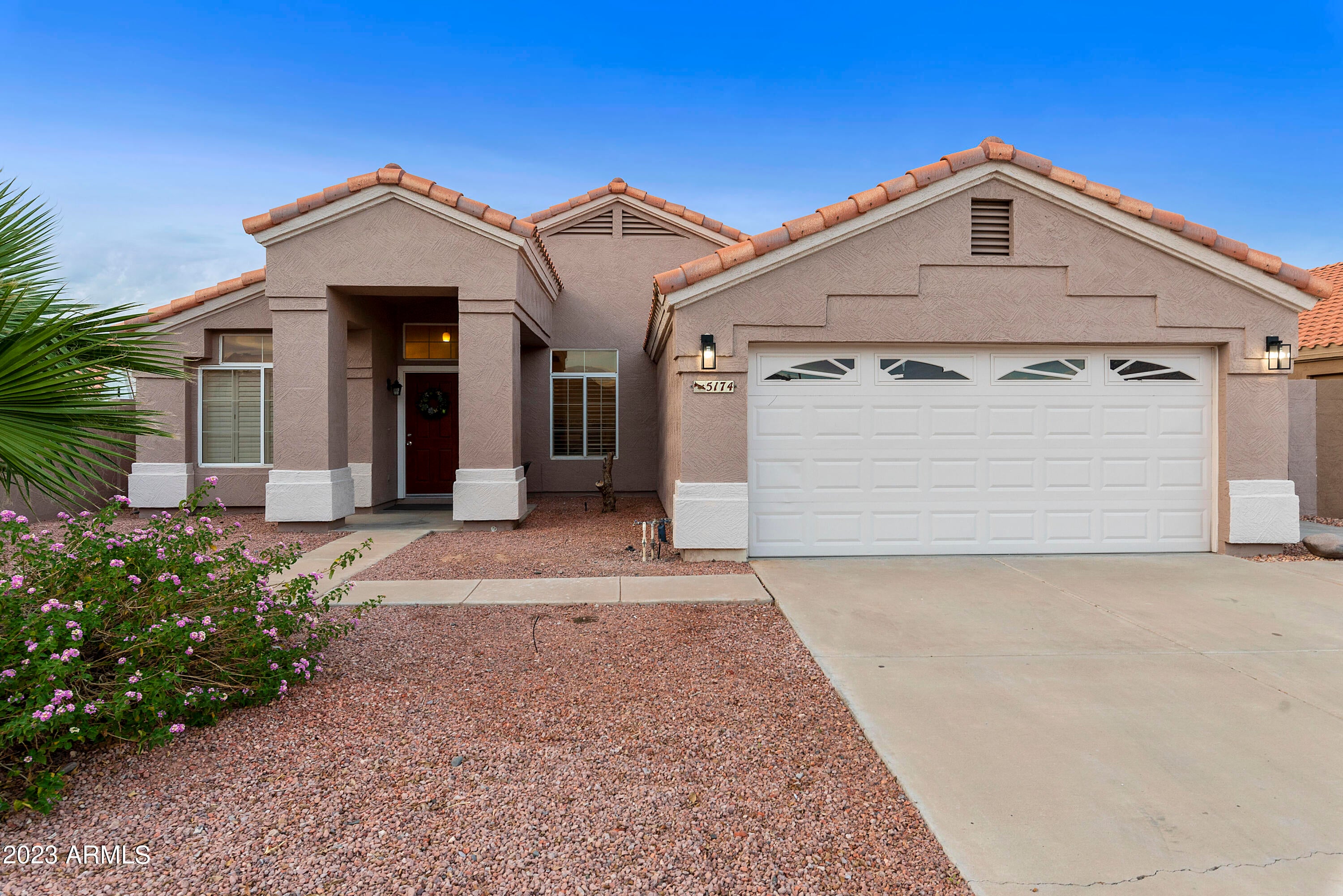 5174 W Kerry Lane