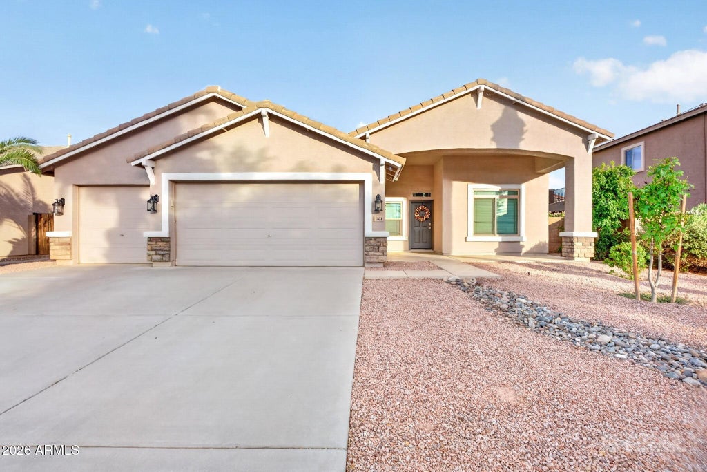 Photo of 3681 S Buckaroo Trail, Gilbert, AZ 85297 (MLS # 7078074)