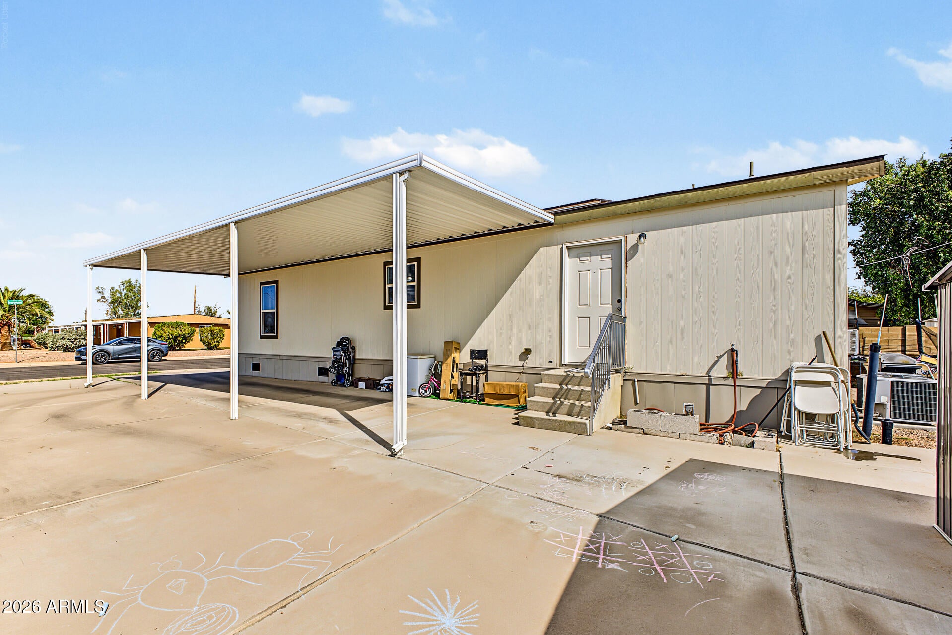 3901 E BAYWOOD Avenue