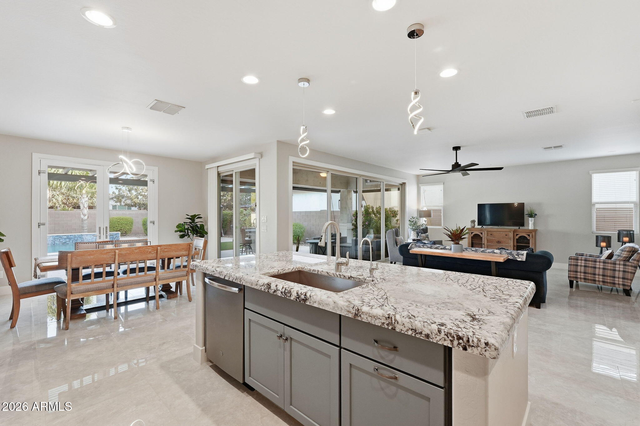 20243 E NIGHTHAWK Court