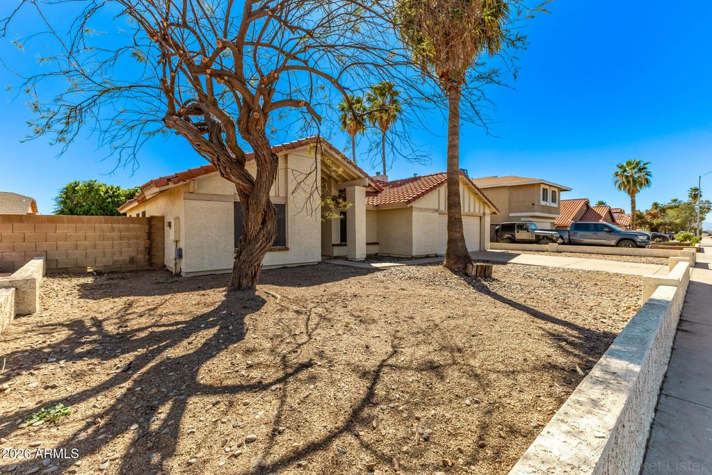 Photo of 7739 W Cholla Street, Peoria, AZ 85345 (MLS # 6996498)
