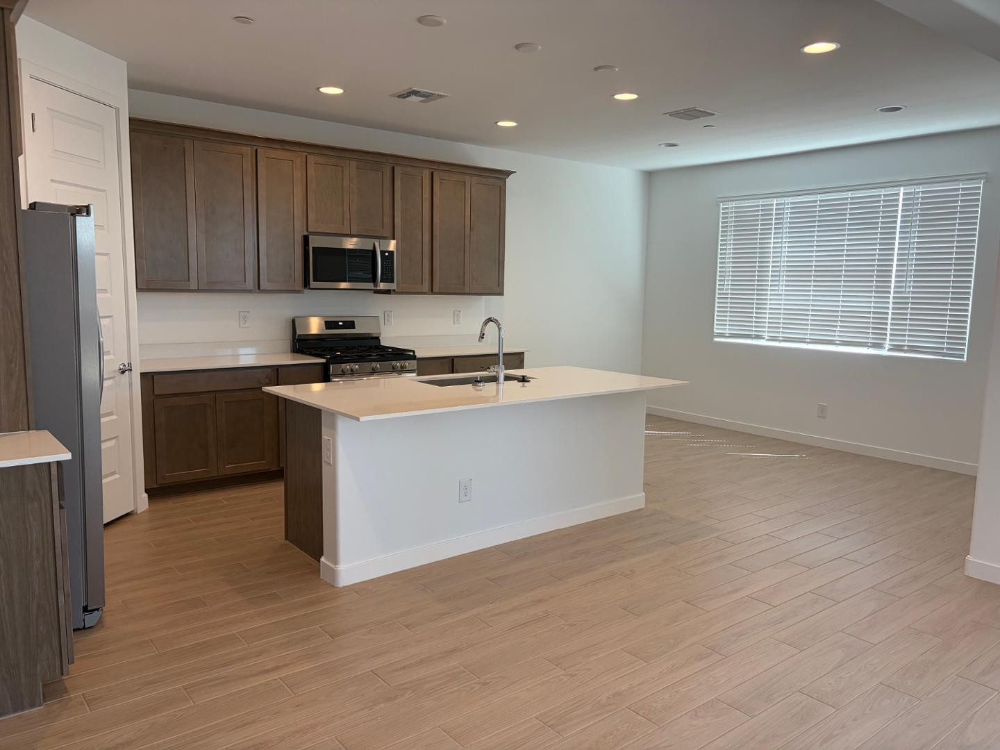 12011 W Calle De Pompas