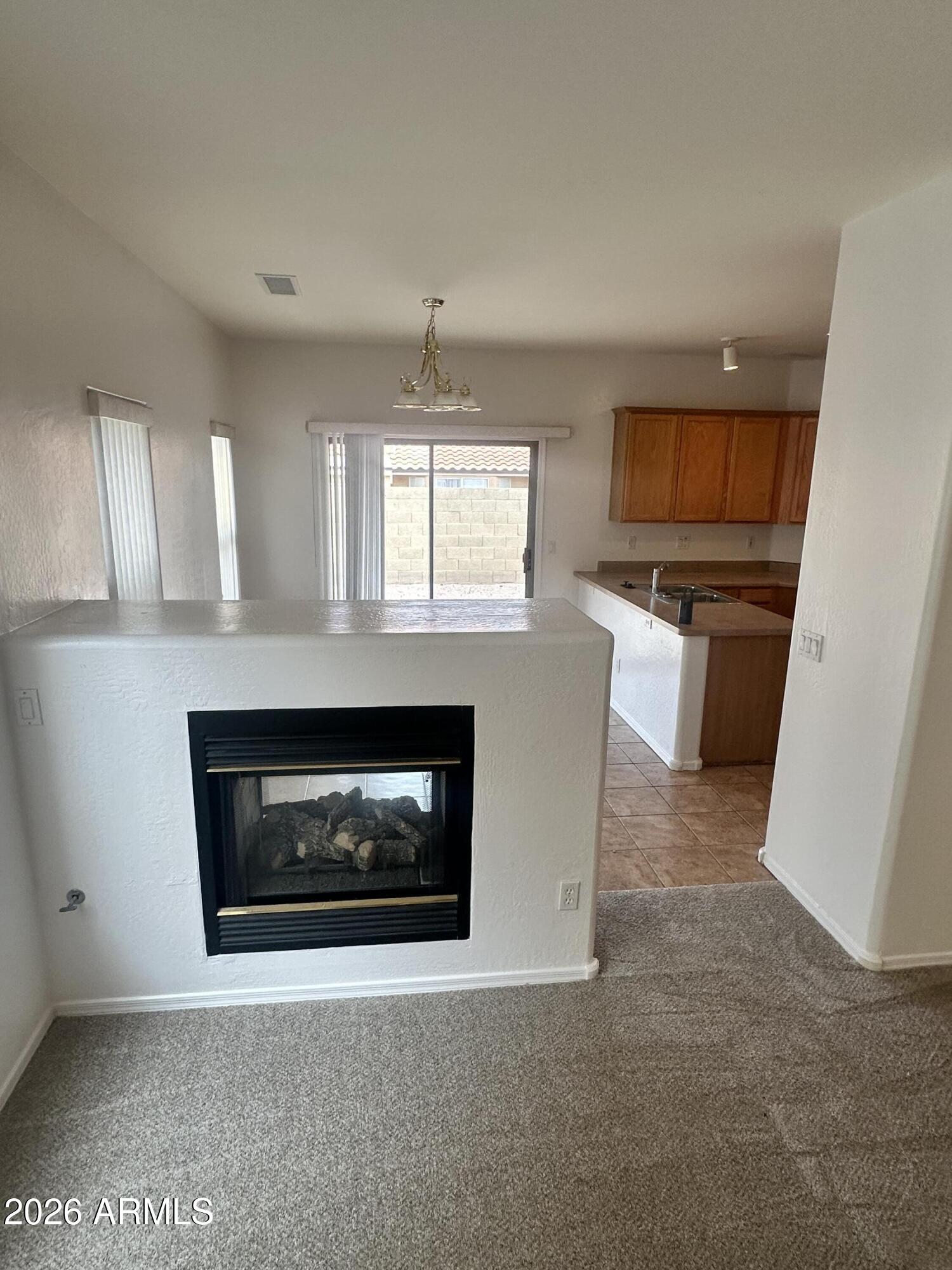 44 S GREENFIELD Road 9