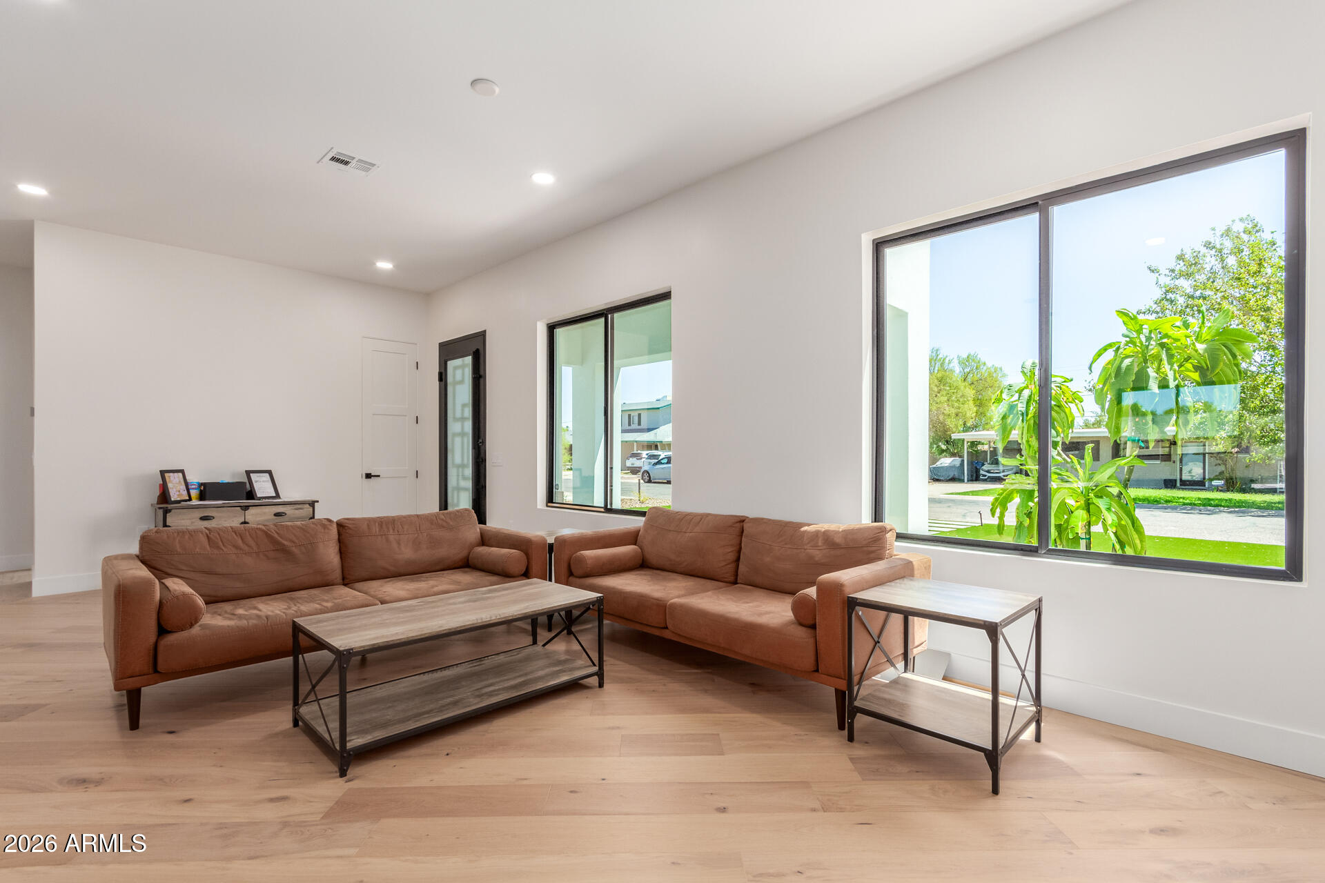 EASTERN GARDENS - Residential