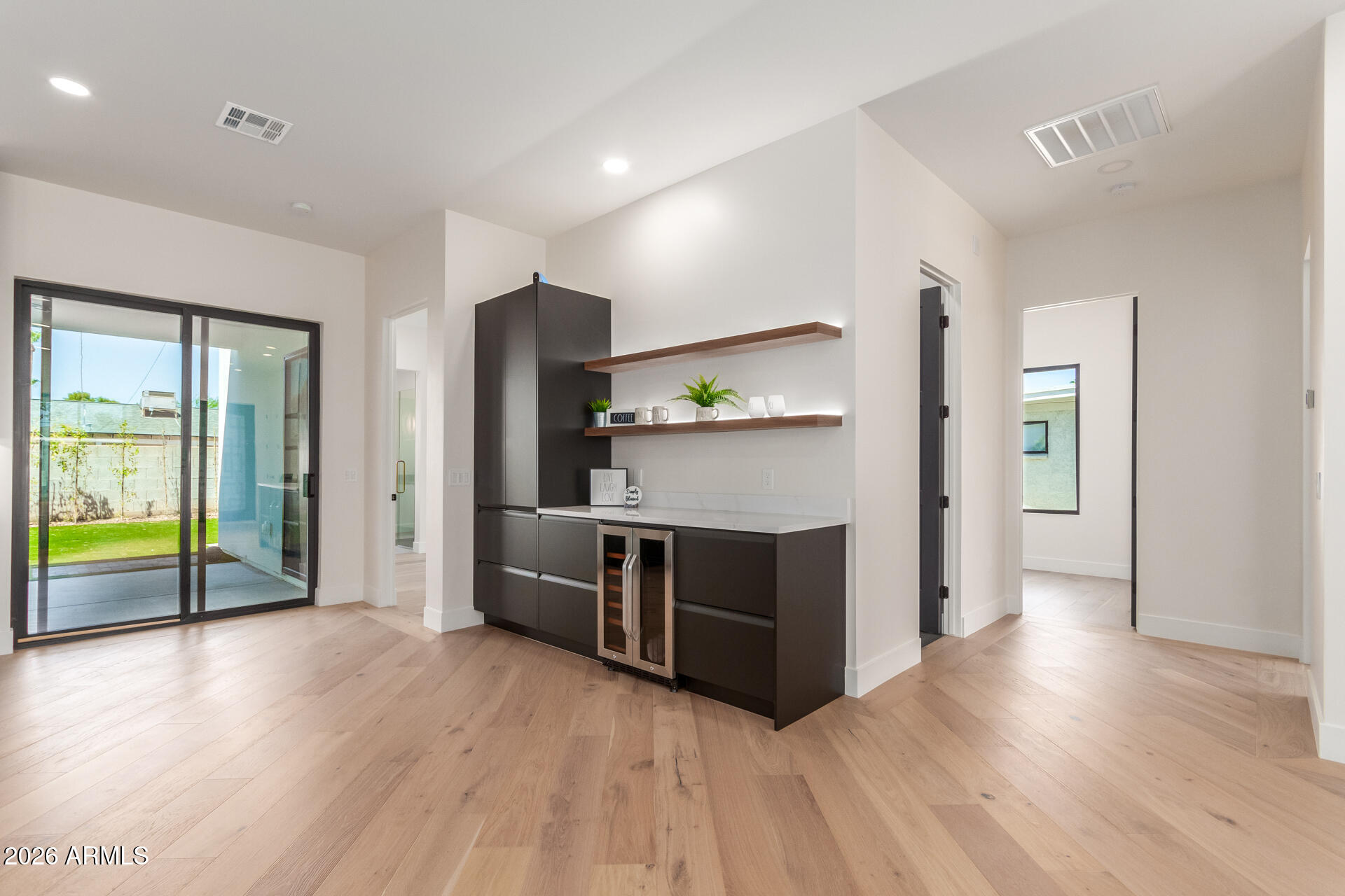 EASTERN GARDENS - Residential