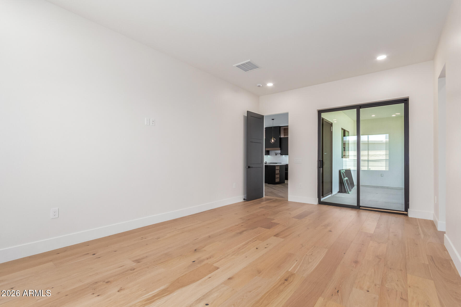 EASTERN GARDENS - Residential