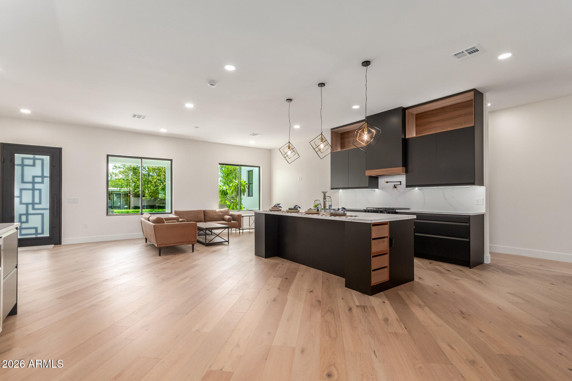 EASTERN GARDENS - Residential