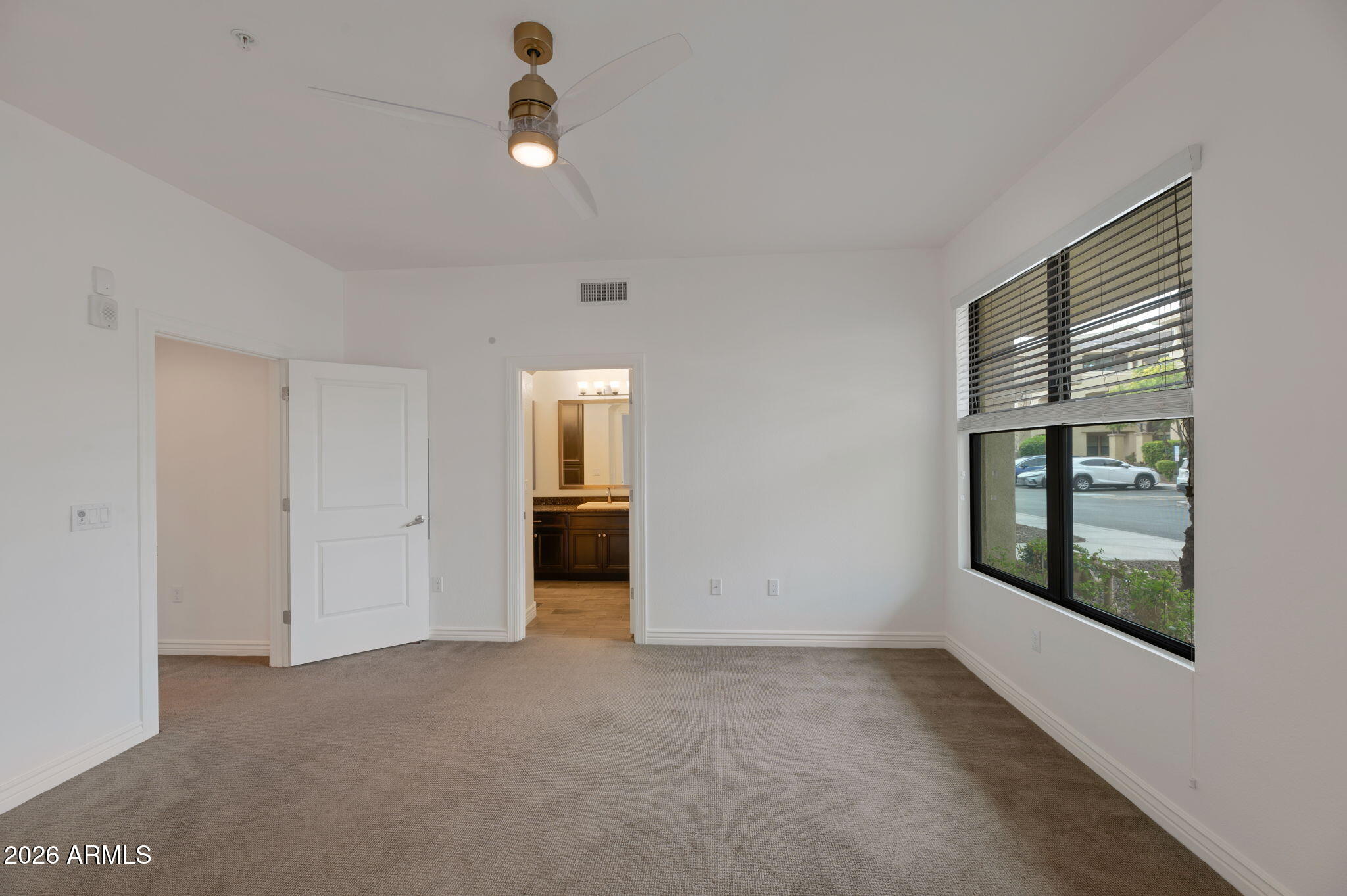 7601 E INDIAN BEND Road 1050