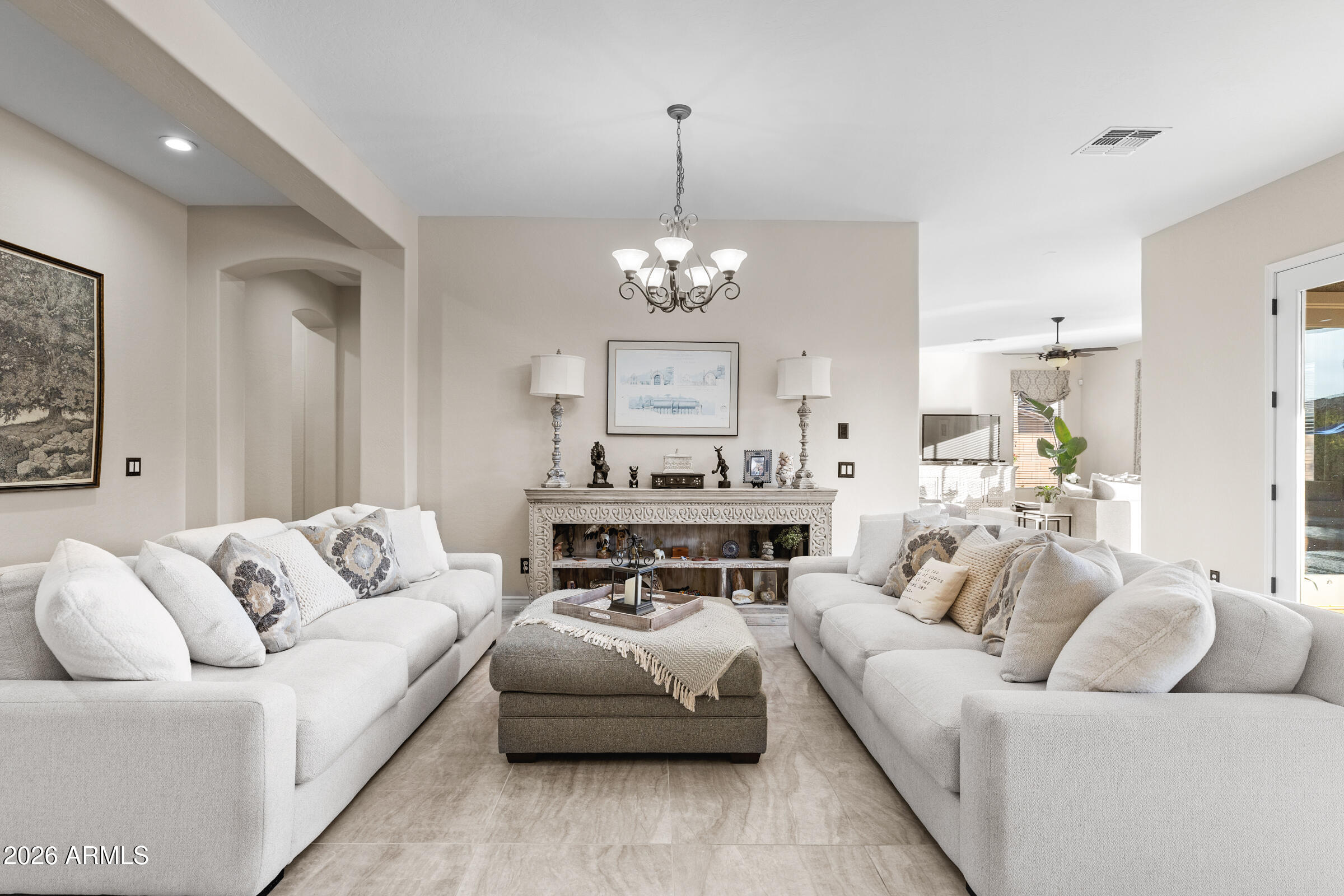 3715 E LAFAYETTE Avenue