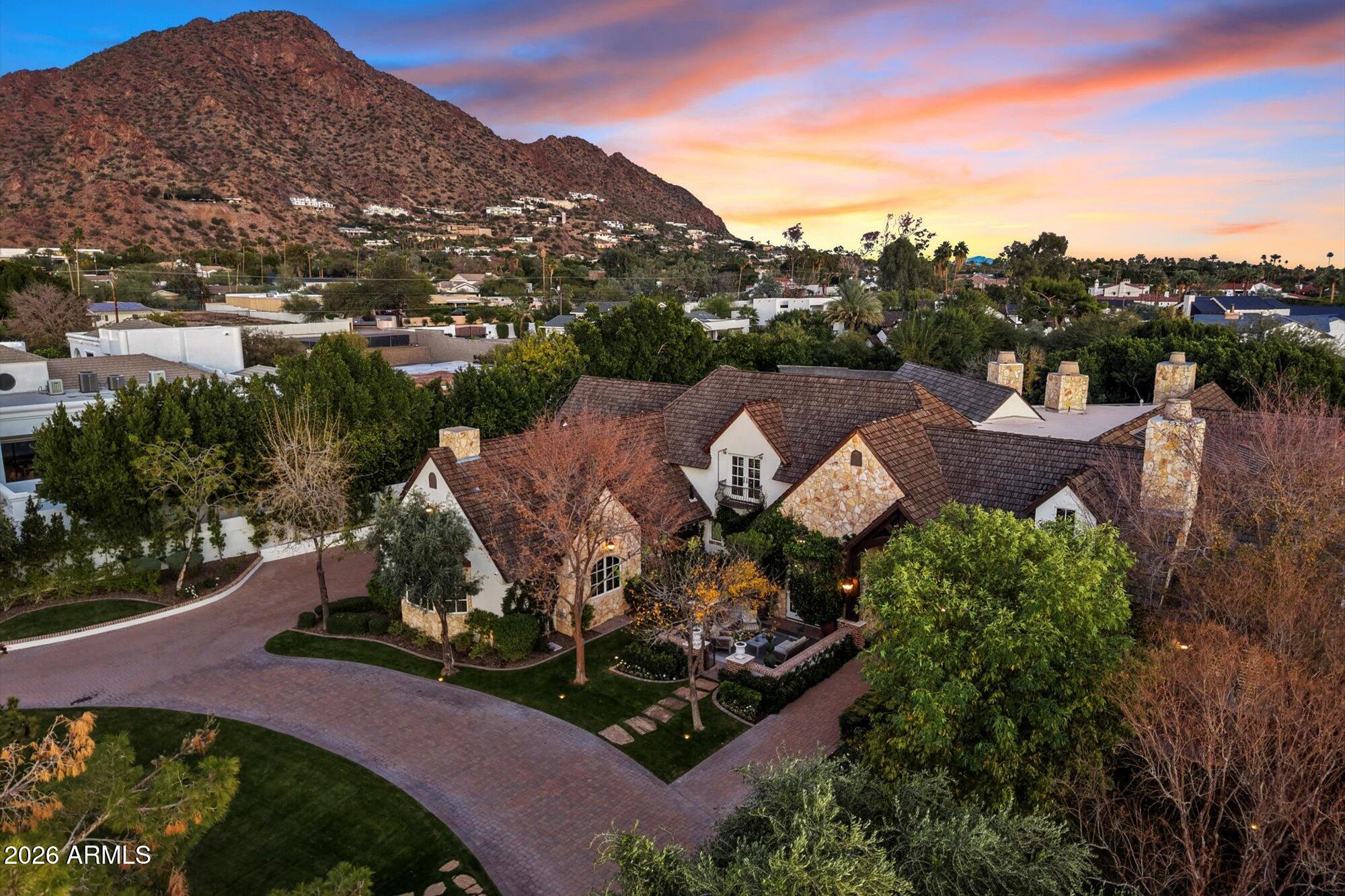 4715 N LAUNFAL Avenue