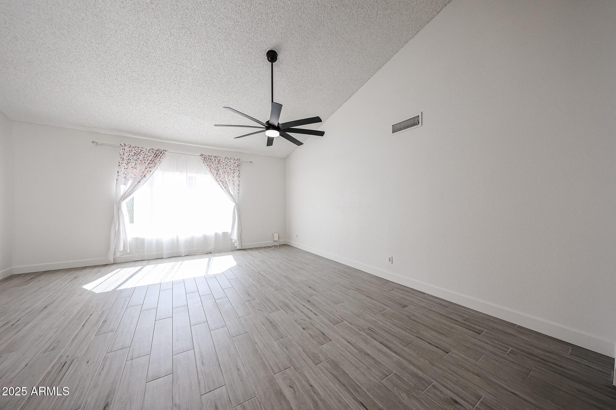 10572 E Bella Vista Drive