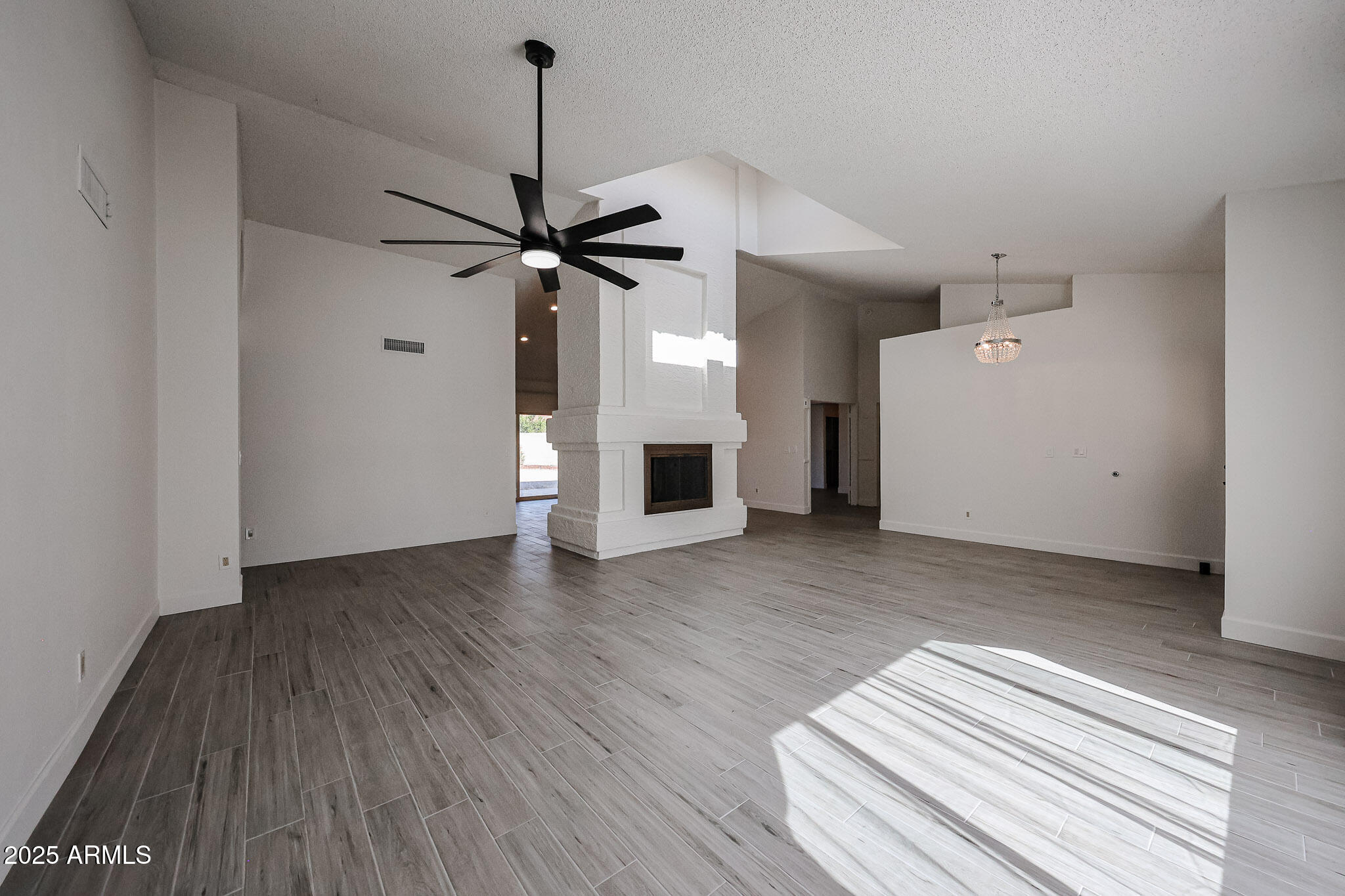 10572 E Bella Vista Drive