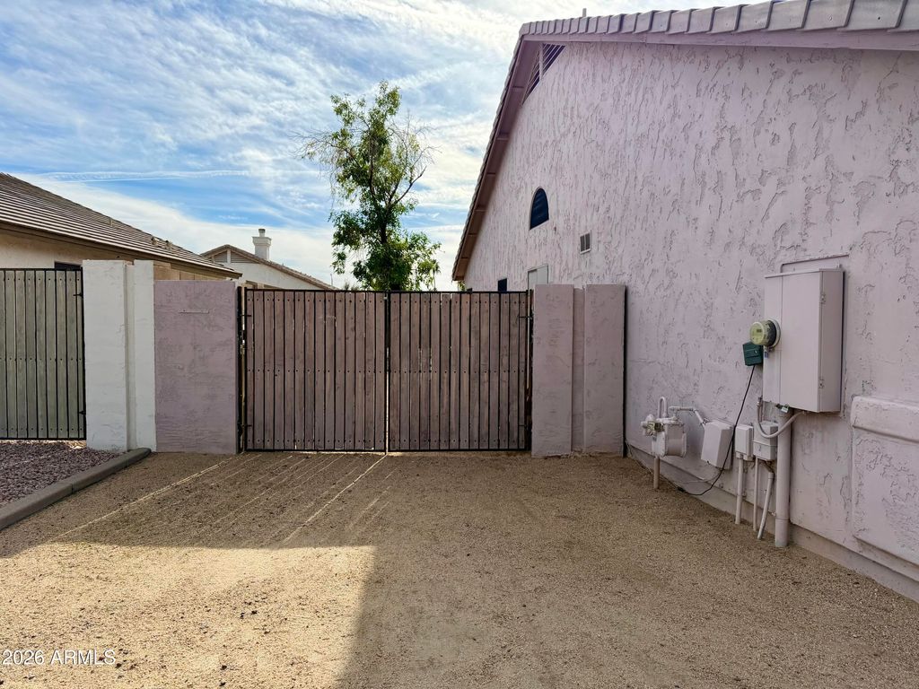 Photo of 6401 W Behrend Drive, Glendale, AZ 85308 (MLS # 6966281)