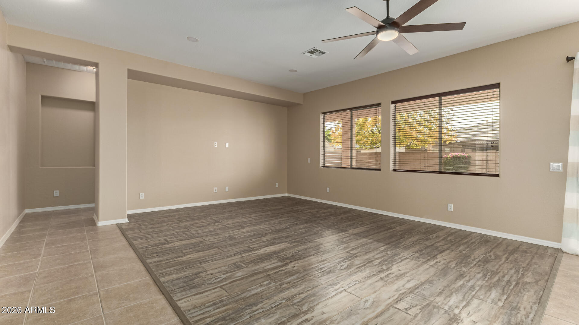 16837 W NORTHAMPTON Road