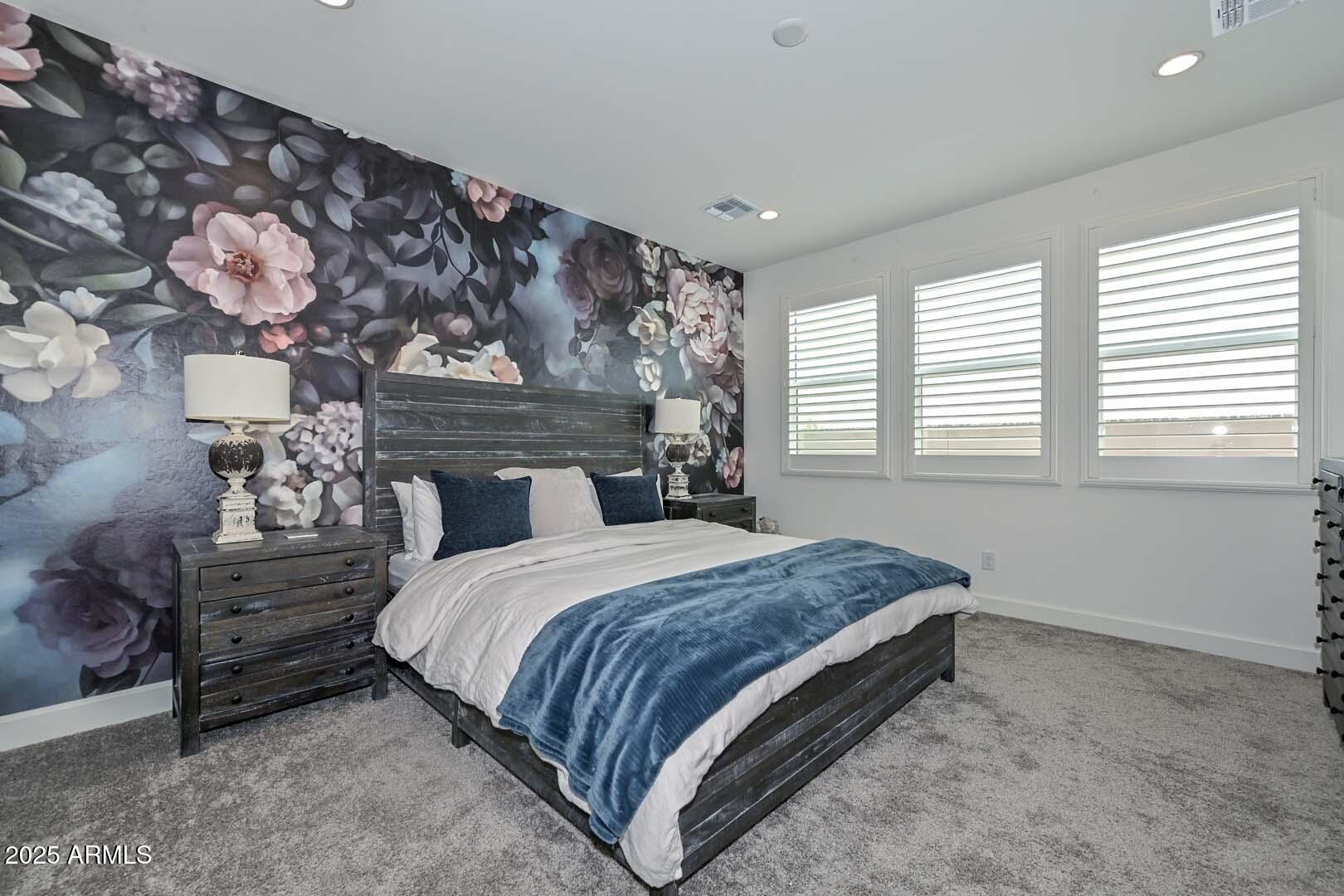 17141 W MIDDLEBURY Street