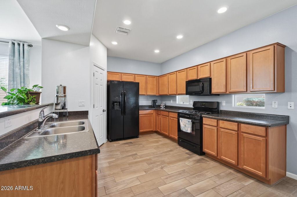 Photo of 98 S 196th Lane, Buckeye, AZ 85326 (MLS # 6983948)