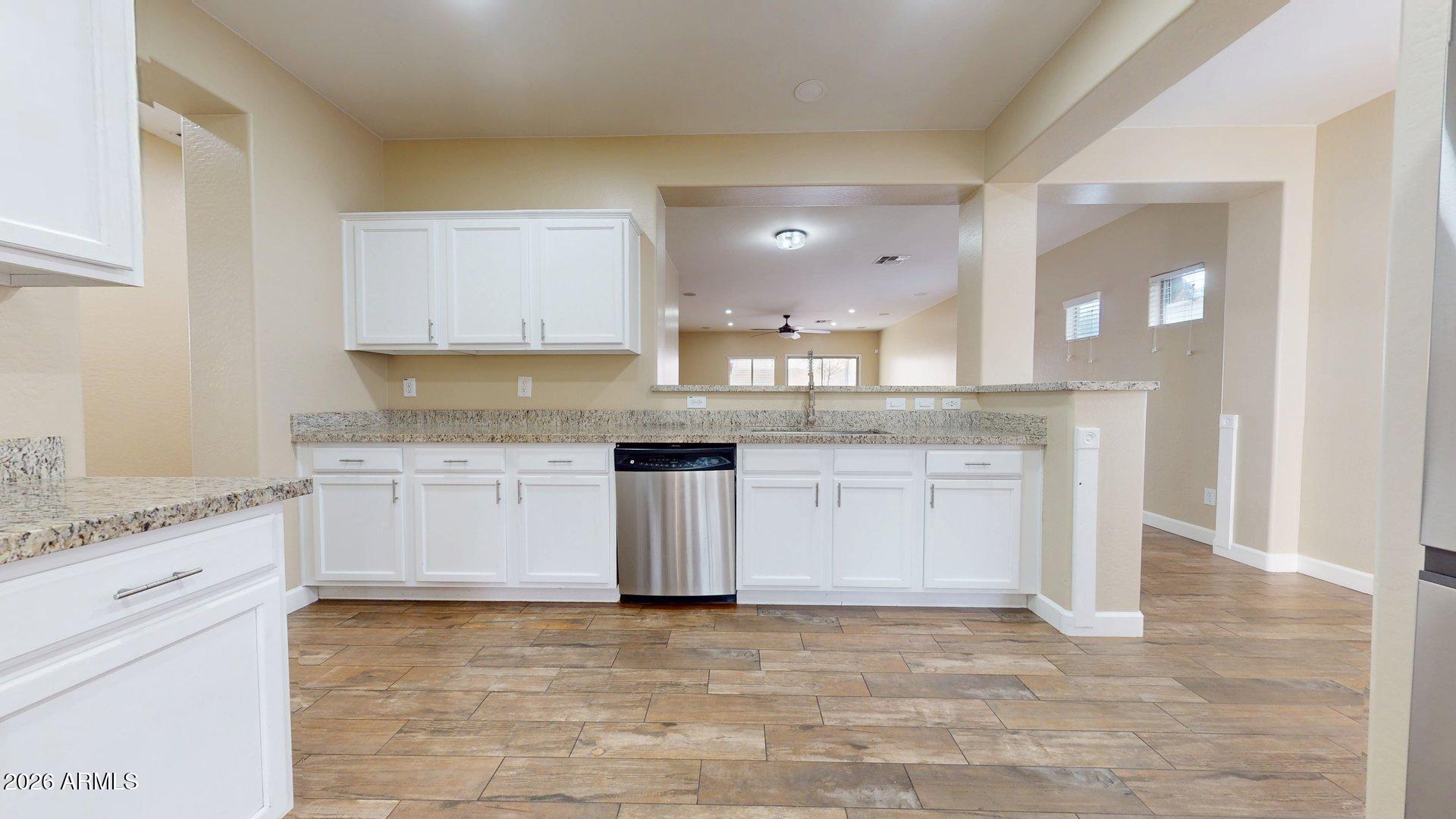 19392 W Washington Street